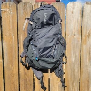 CAMELBAK CamelBak RIM RUNNER 22